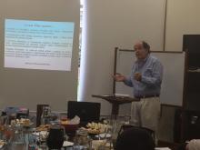 Dr. Alberto Navarro